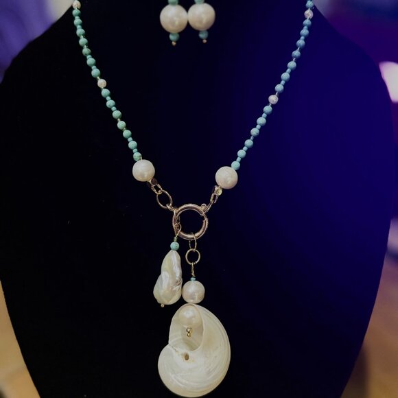 White Turban Shell & Baroque Pearl 5 in 1 Necklace with Earrings - Picture 5 of 5